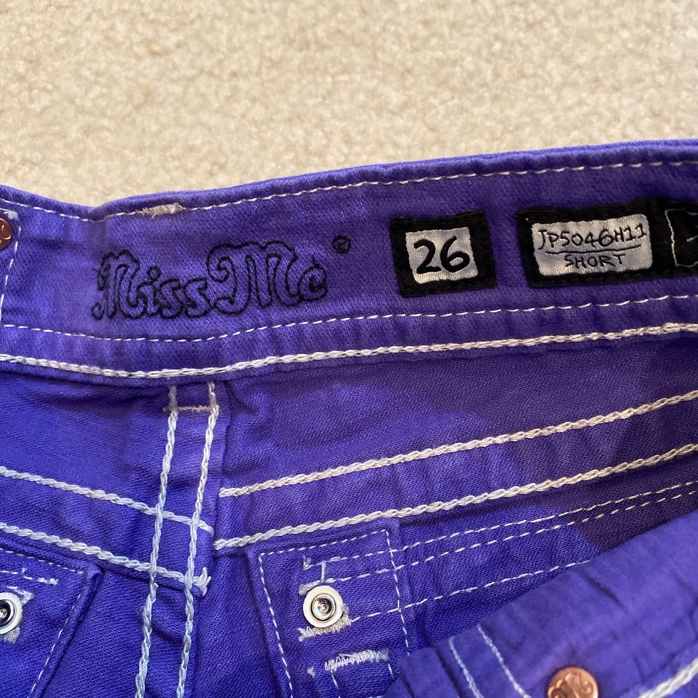 WOW! NWT💜 Miss Me cross bling purple shorts Sz 26 - Picture 7 of 7